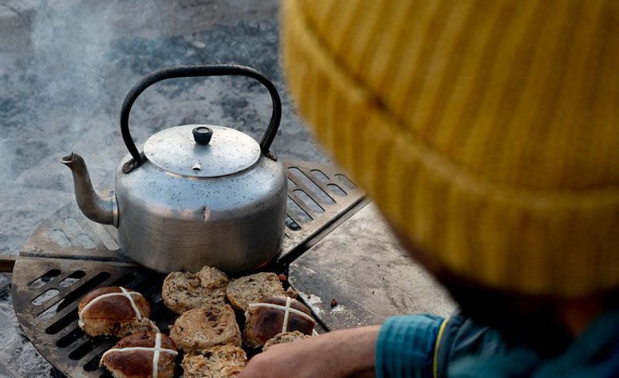 how long does it take to boil water on a grill